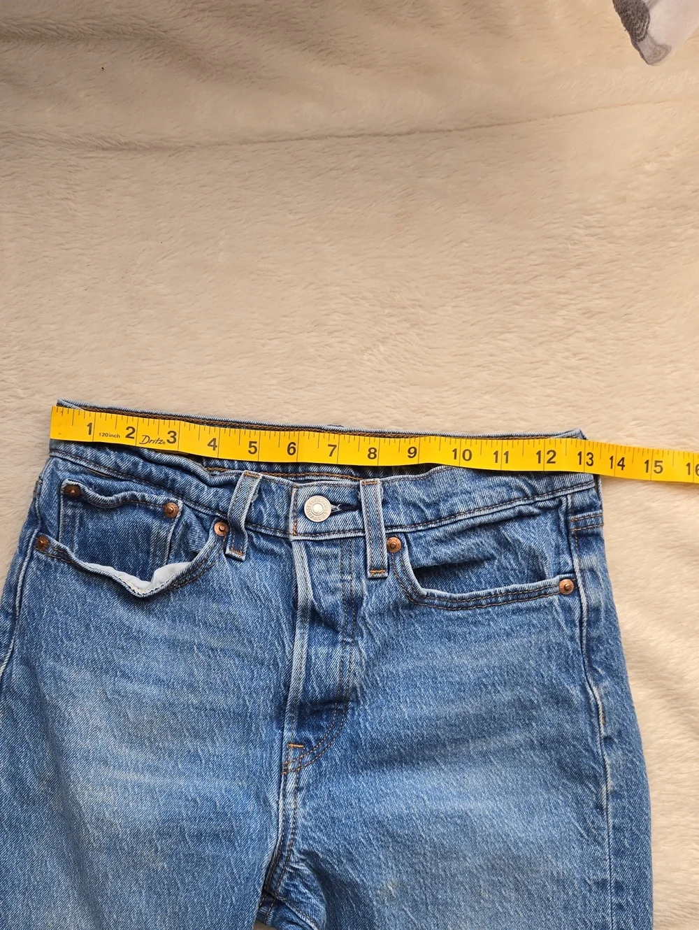 Levi's Premium Wedgie Straight Jeans Size 27 W27 L28 Medium Wash High Rise